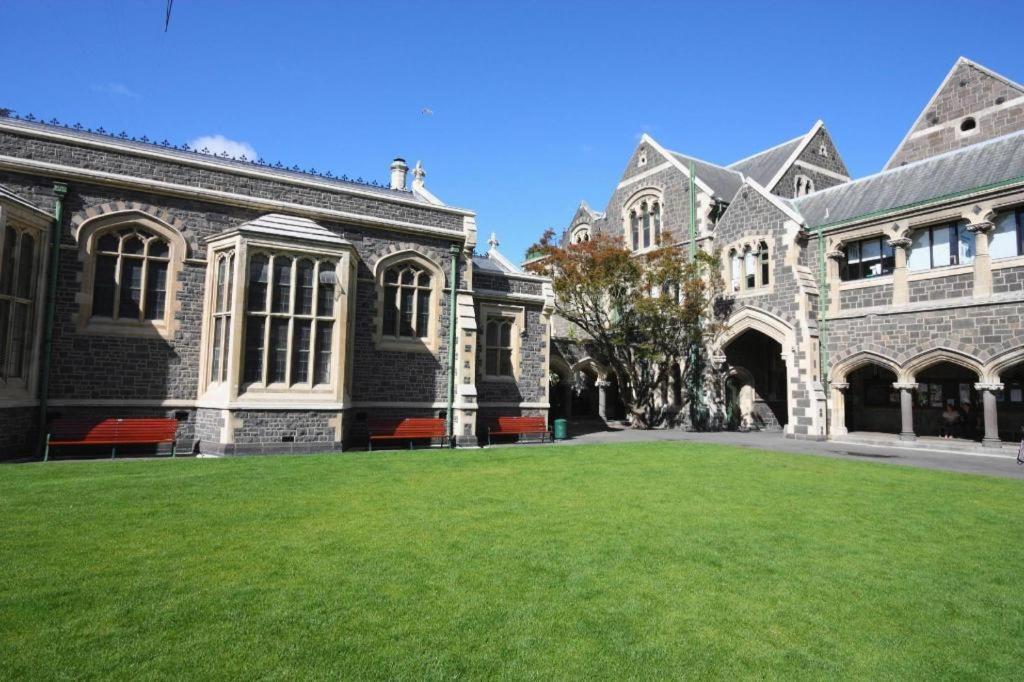 The Riccarton Hotel Christchurch Exterior photo