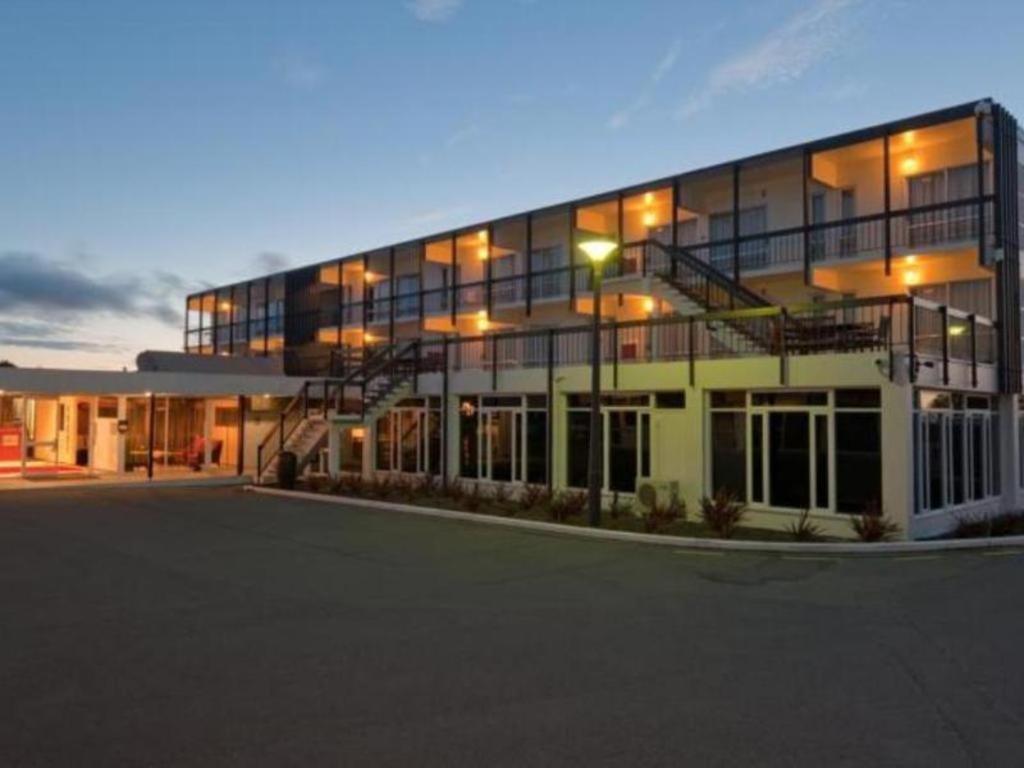 The Riccarton Hotel Christchurch Exterior photo