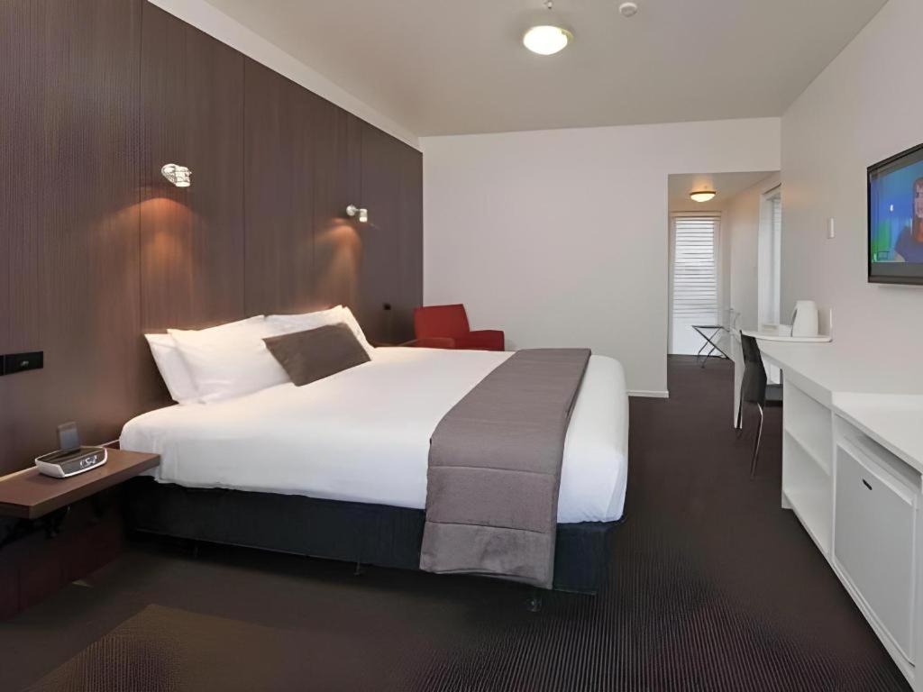 The Riccarton Hotel Christchurch Exterior photo
